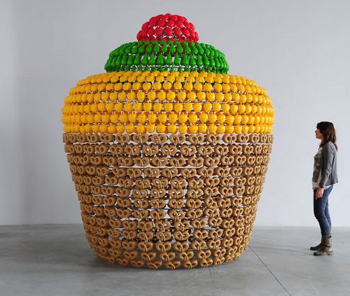 joana vasconcelos fruit cake